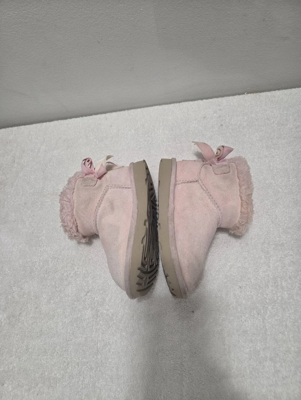 UGG Classic Mini Bailey Mixed Bow Boot for Kids Pink Size 10